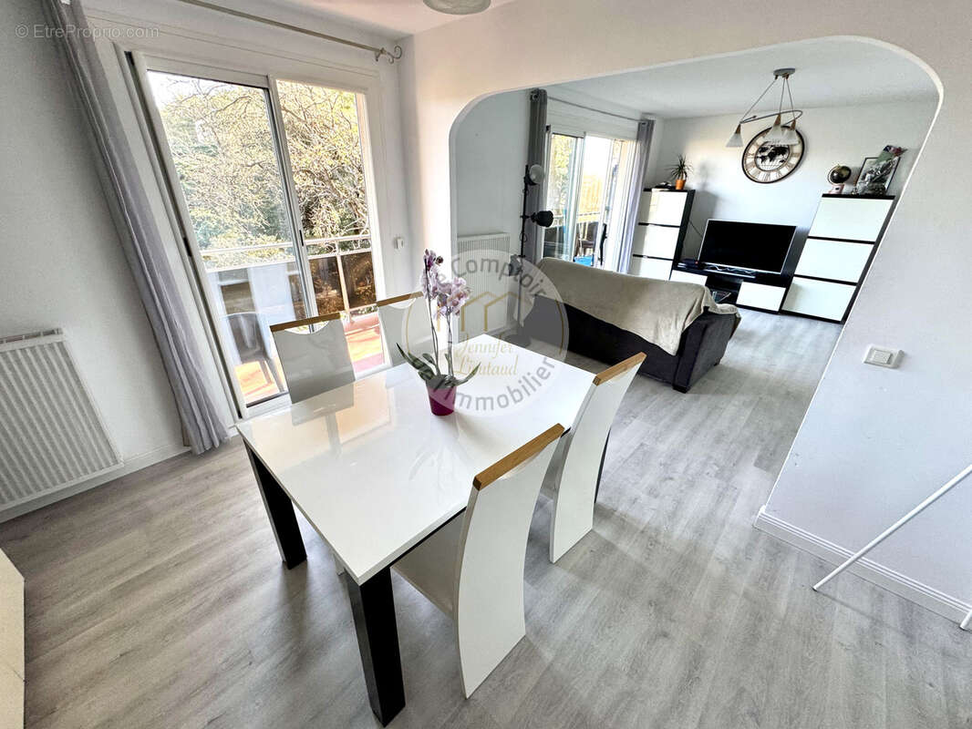 Appartement à MARSEILLE-10E