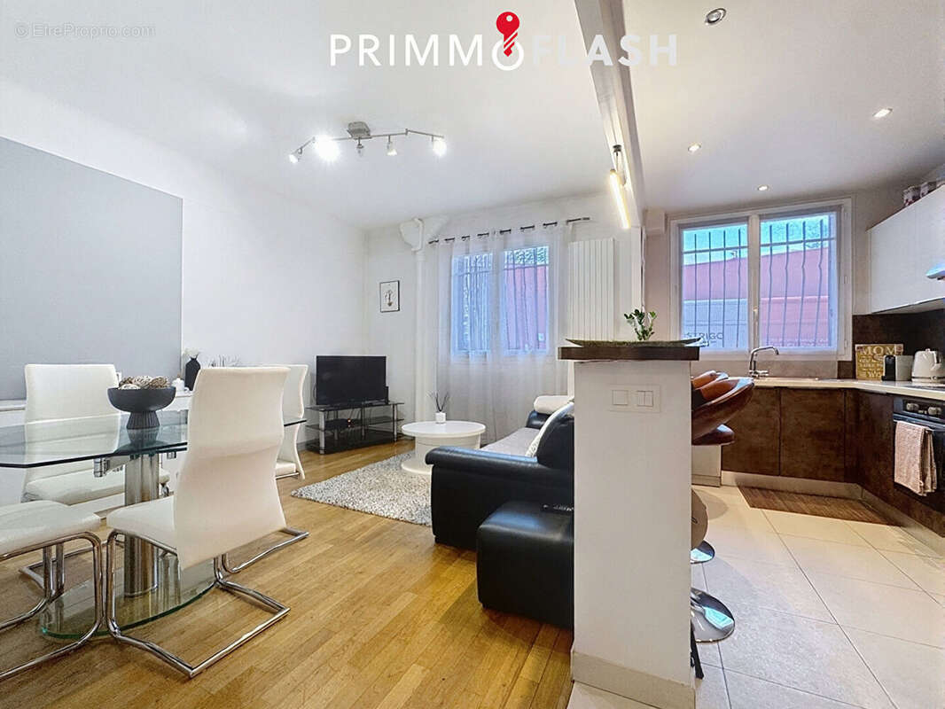 Appartement à AUBERVILLIERS