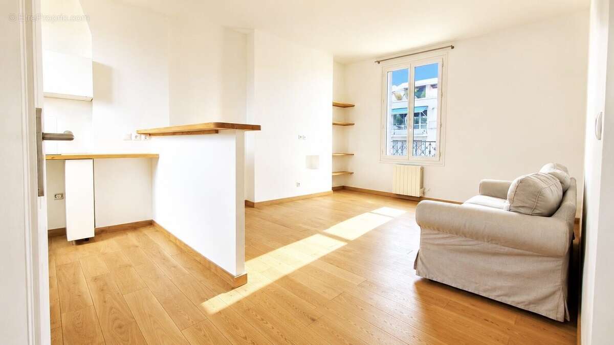 Appartement 42 m² à Saint-Cloud  - photo 3