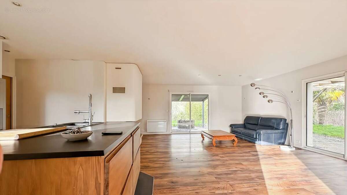 Maison à LA CHAPELLE-LAUNAY