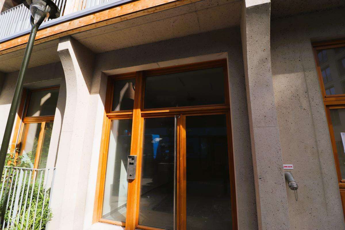 Appartement à L'ILE-SAINT-DENIS