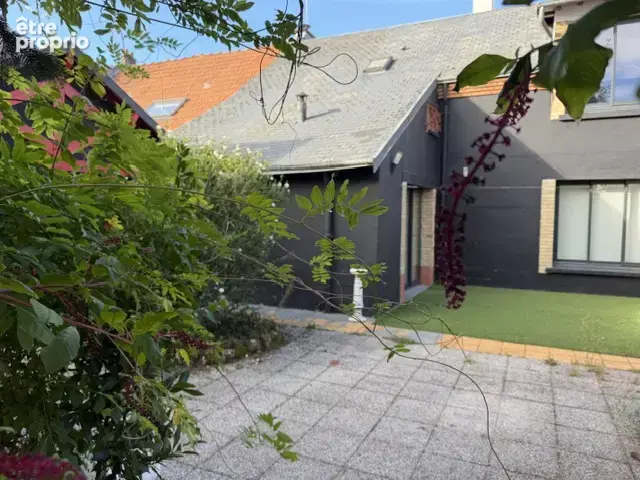 ORLEANS- MURLINS- Maison de ville entièrement rénovée avec un terrain arboré de 1062m2 - photo 3