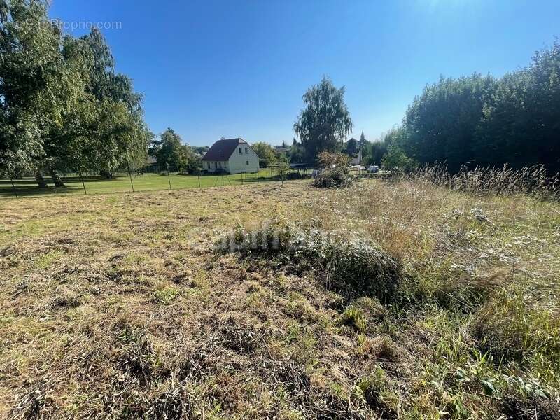 Terrain à CHAUNY