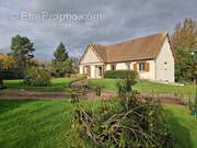 Maison à CORMEILLES