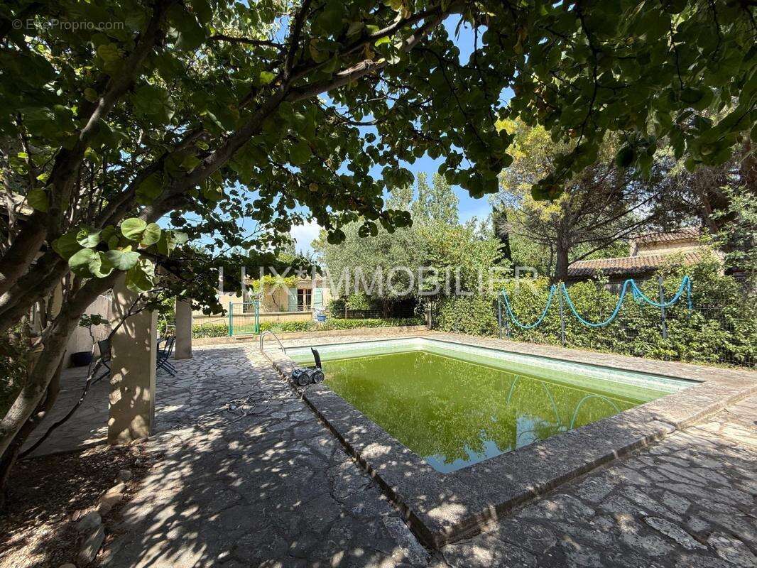 Maison à MAUSSANE-LES-ALPILLES