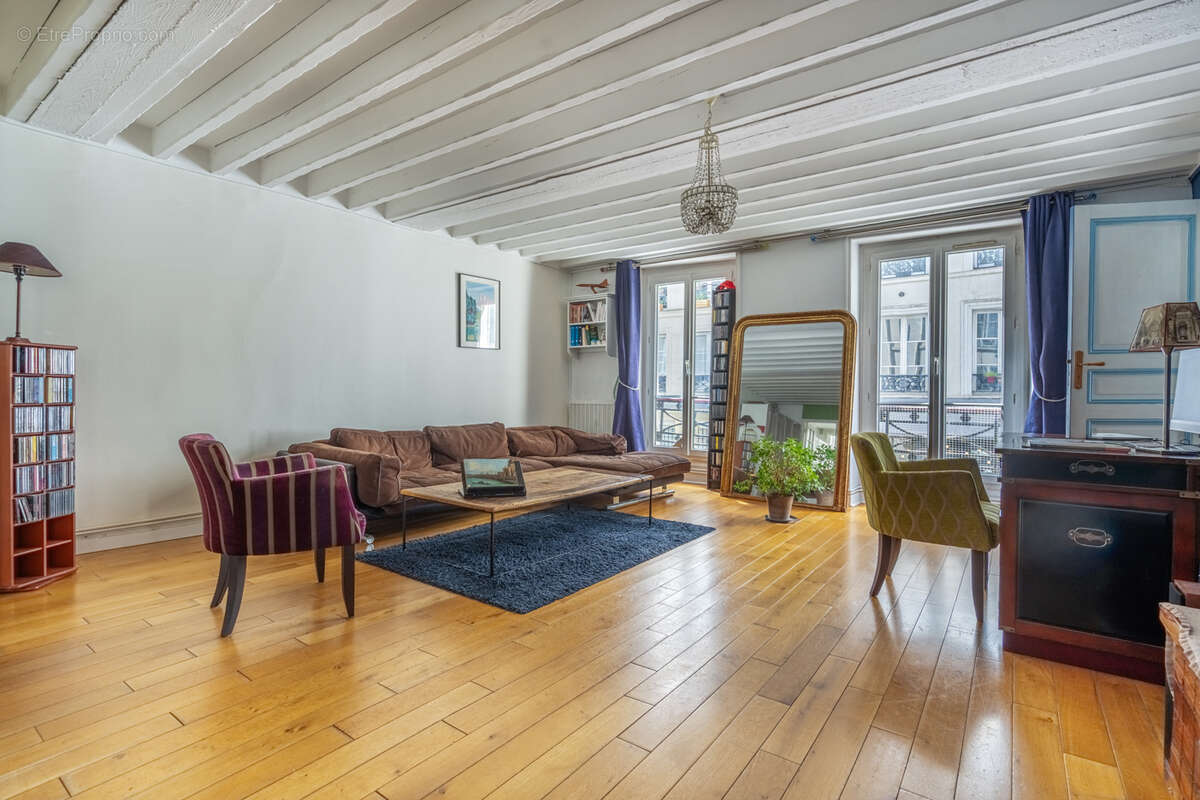 Appartement à PARIS-11E