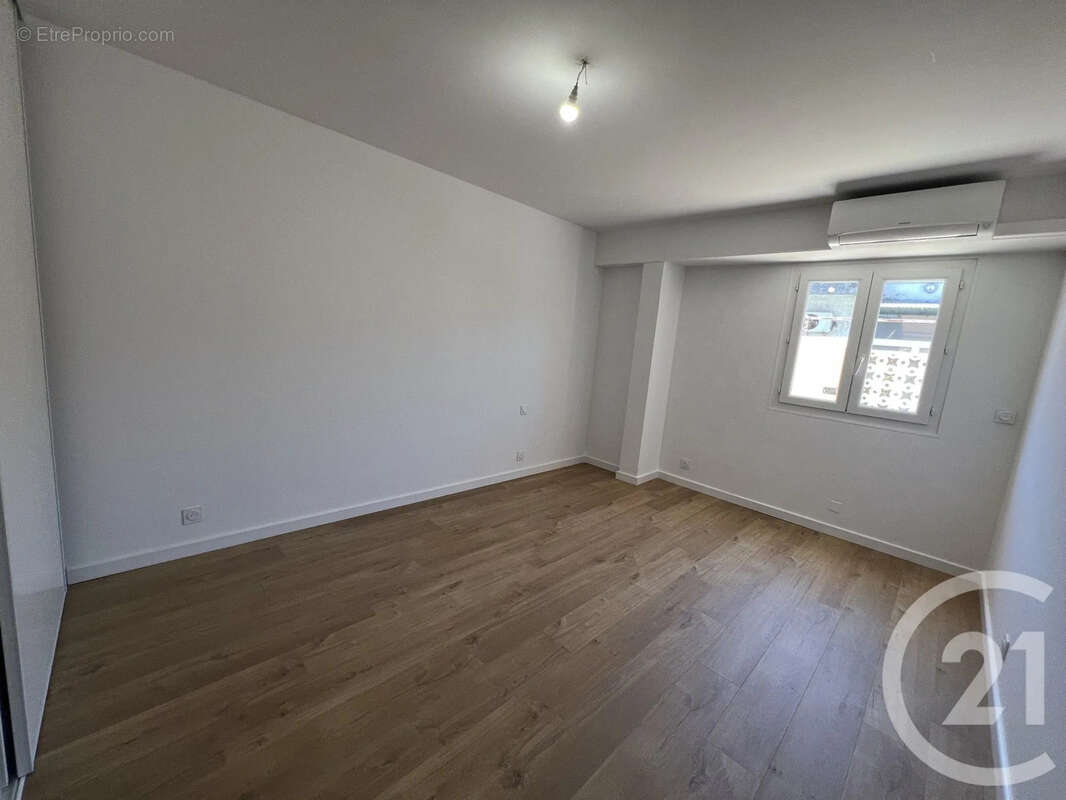 Appartement 55 m² à Furiani  - photo 7