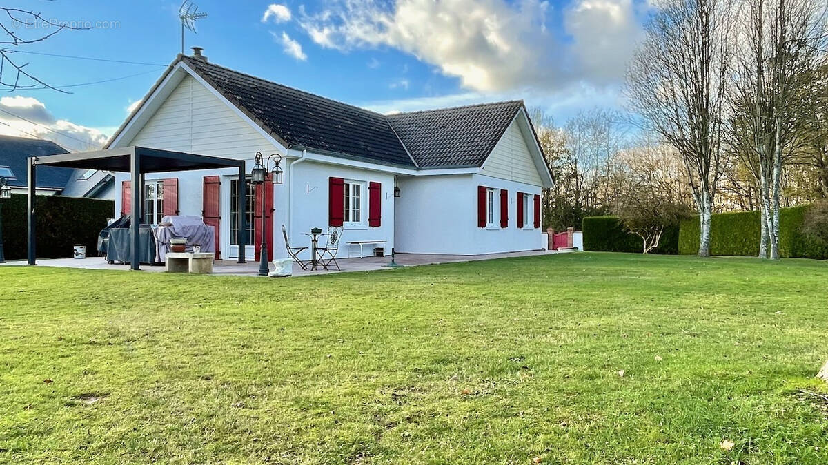 Maison à LE FIDELAIRE