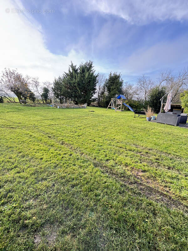 Maison à PERS-EN-GATINAIS
