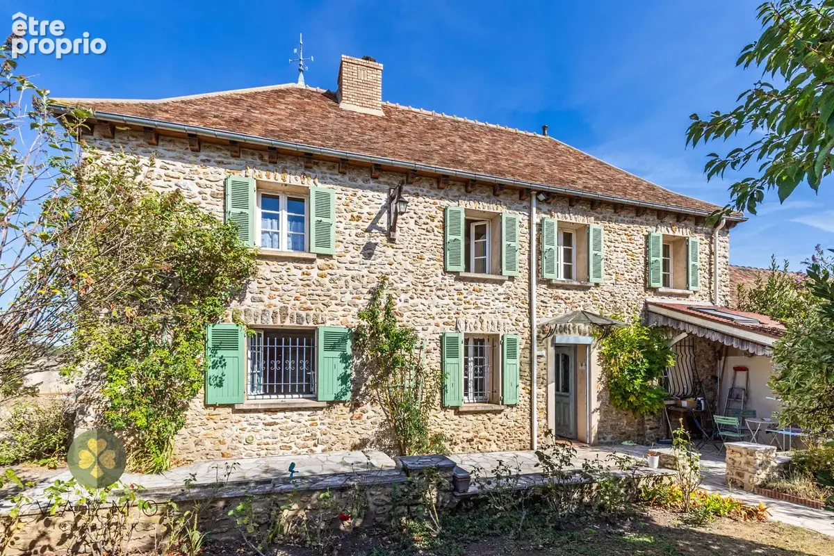 Gambais   sublime maison en pierre avec dépendances - photo 2