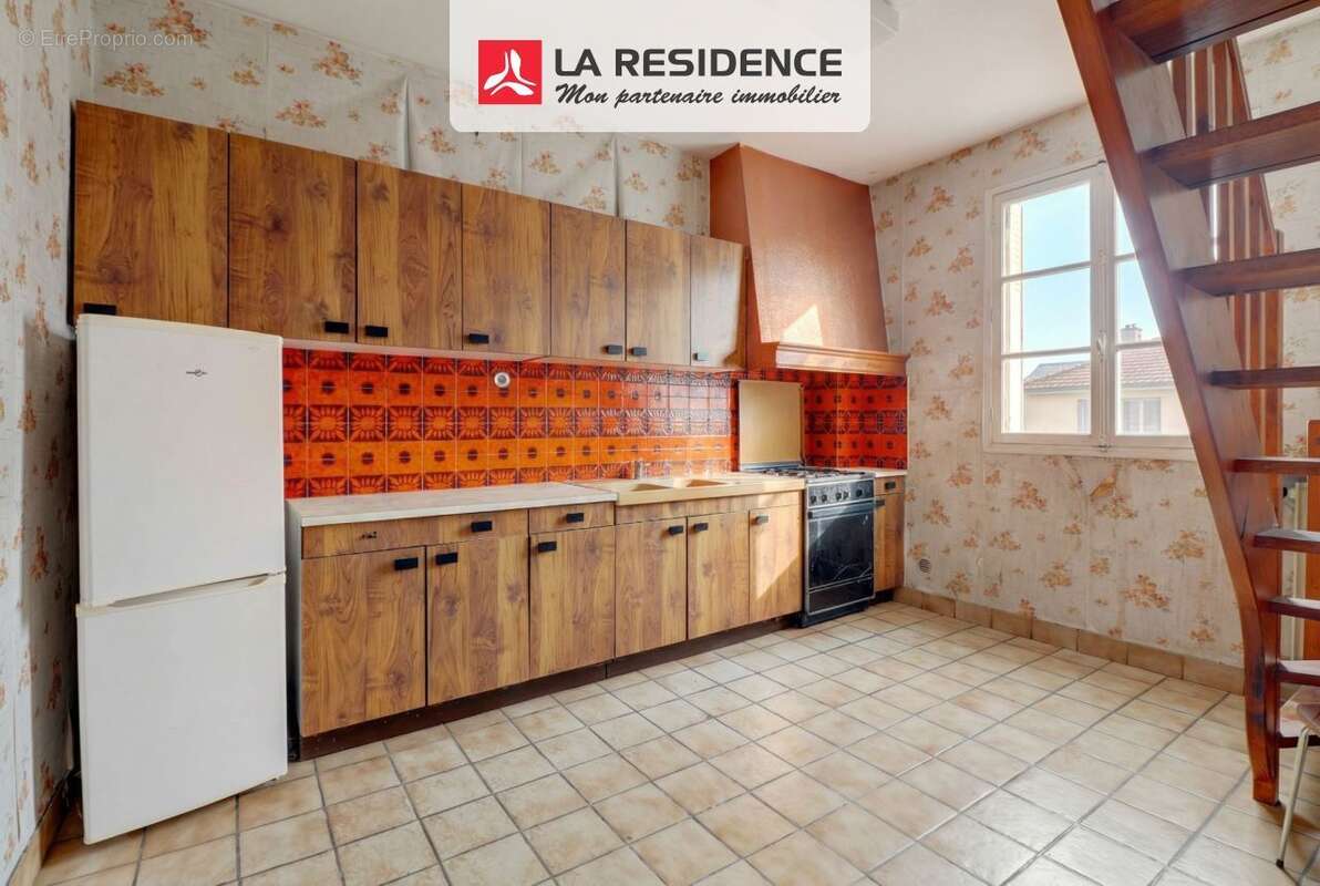 Maison à MAURECOURT