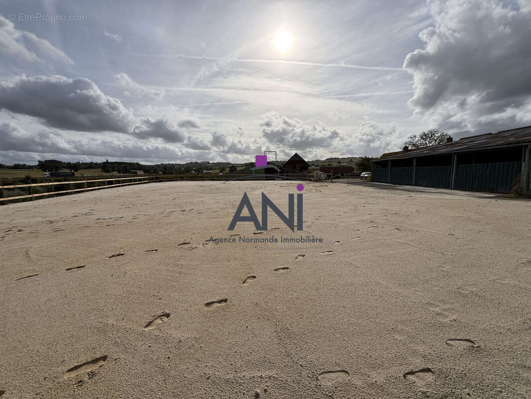 Maison à NEUFCHATEL-EN-BRAY