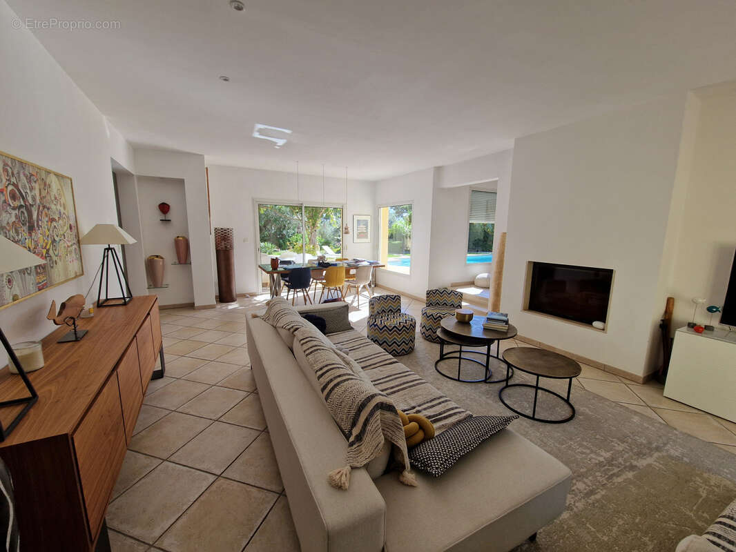 Maison à LA VALETTE-DU-VAR