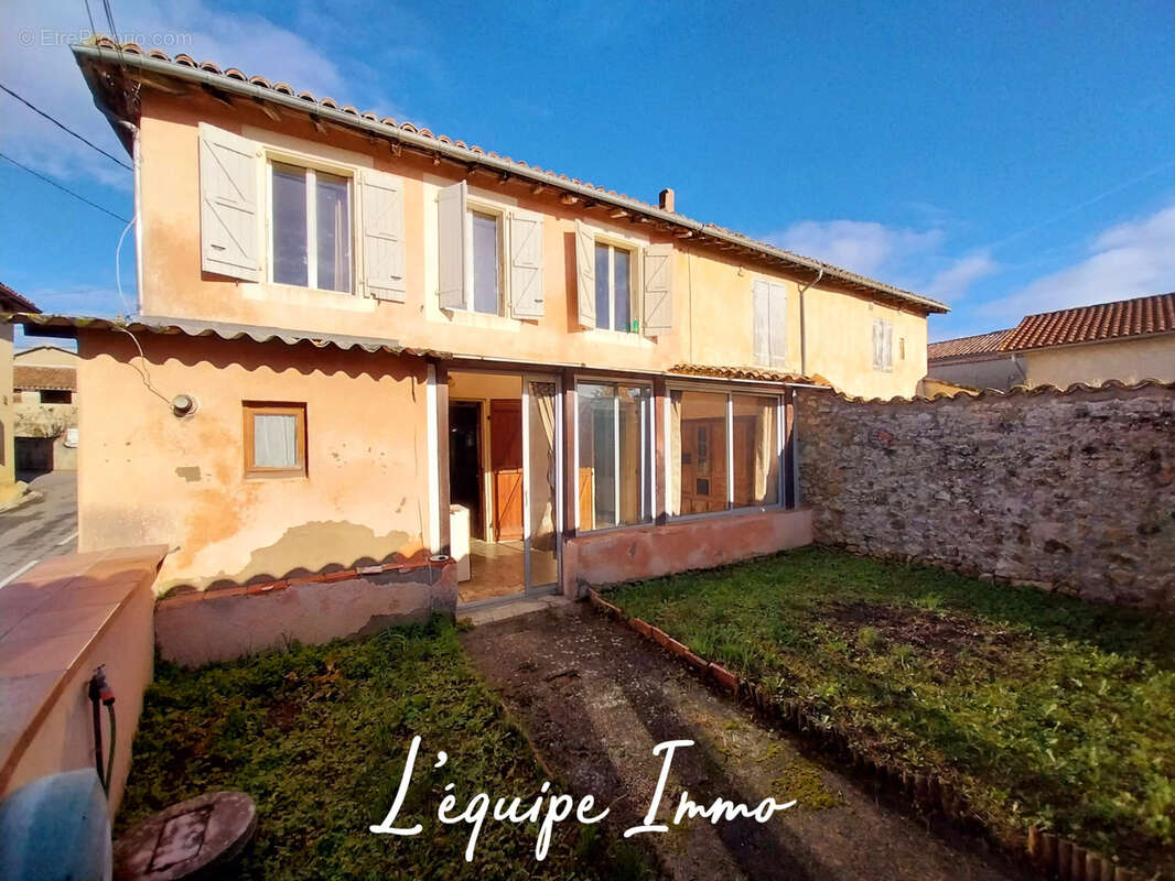 Maison à MAUVEZIN