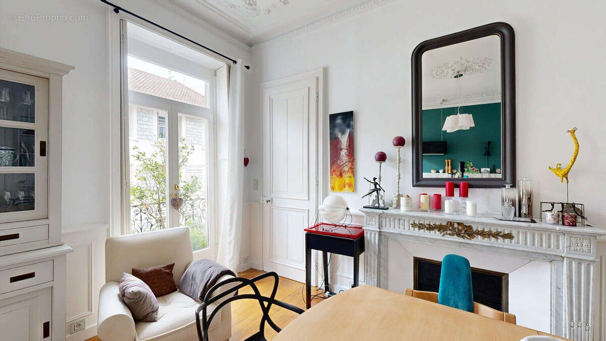 Fontaine Argent : appartement de cartactère de 169 m2 avec 4 chambres - photo 13