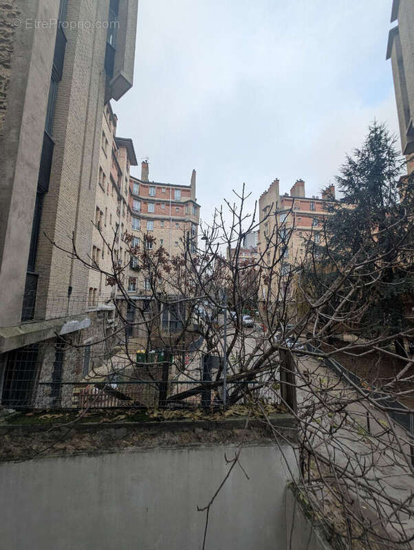 Appartement à PARIS-20E