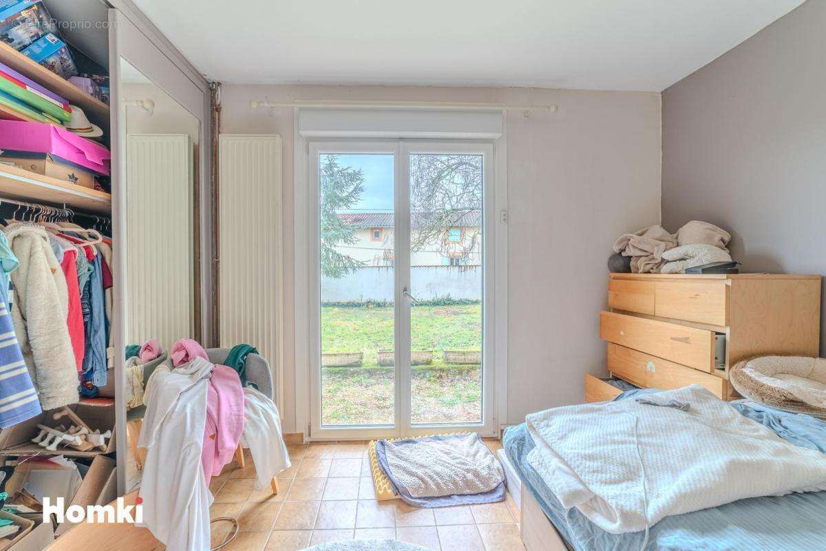 Appartement à REYRIEUX