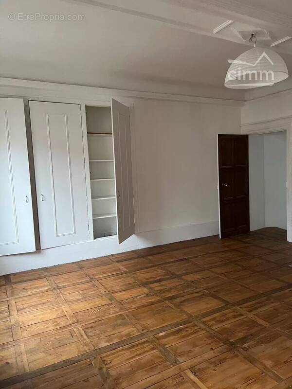 Appartement à ROMANS-SUR-ISERE