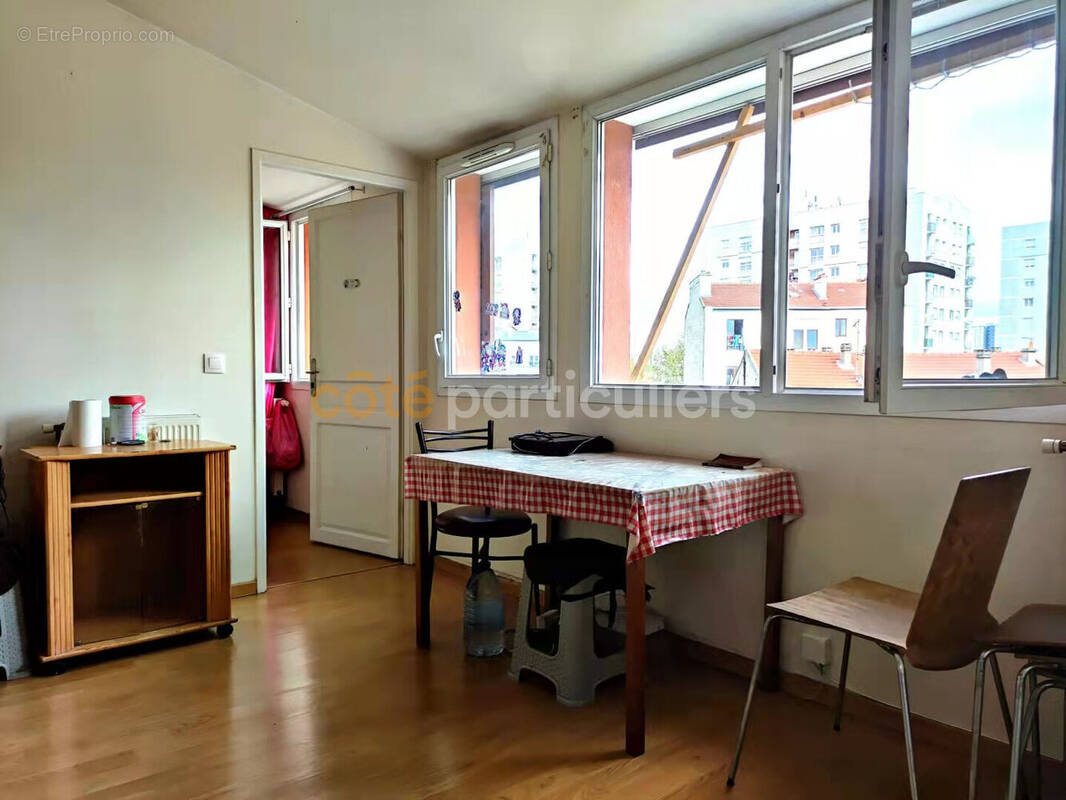 Appartement à AUBERVILLIERS