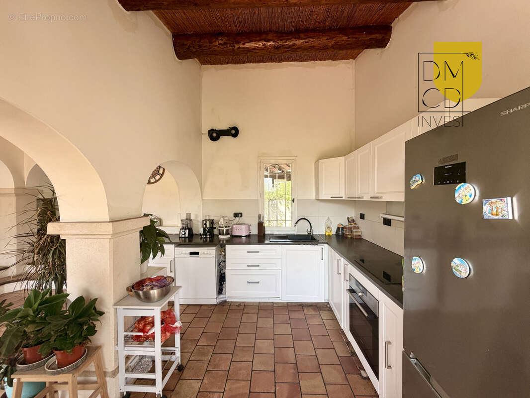 Sausset-les-Pins   Maison T4 de 118 m2 avec studio indépendant - photo 4