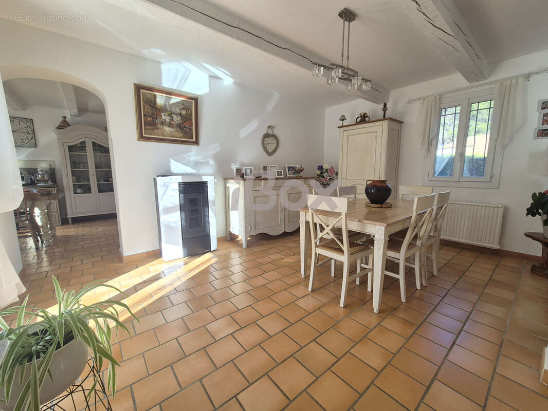 Maison à CUERS