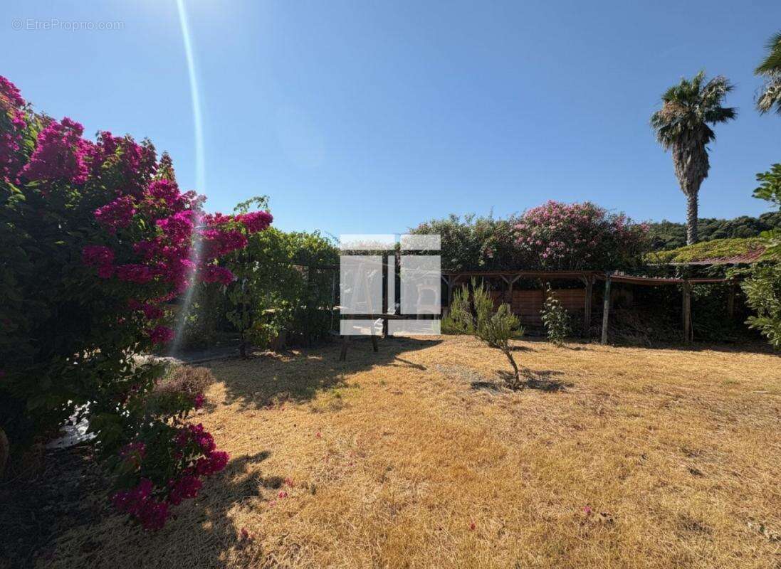 Maison de 152m2 avec un terrain de 2905m2 - photo 23
