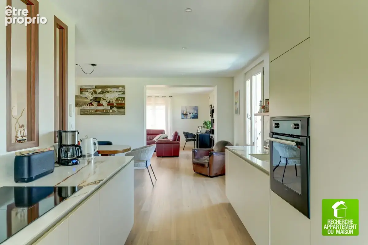 Maison entièrement rénovée avec belles prestations - photo 2
