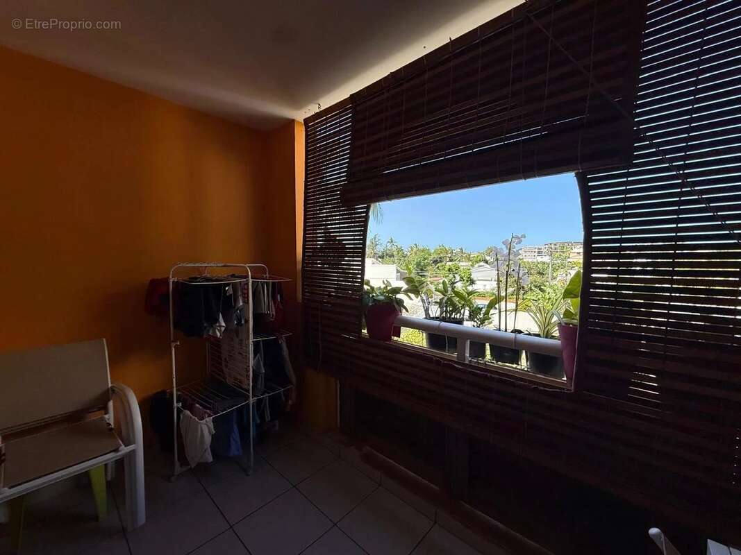 Appartement à L'ETANG-SALE