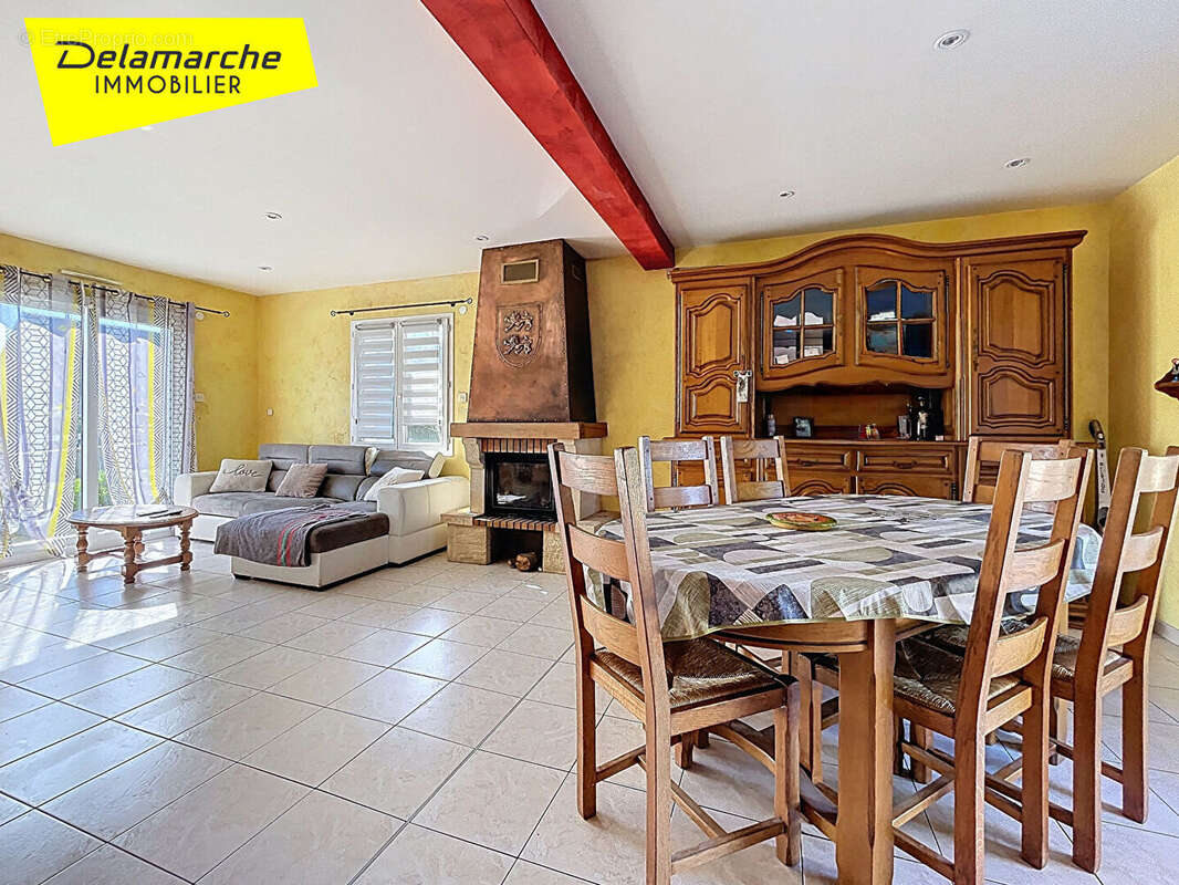 Maison à SAINTE-CECILE