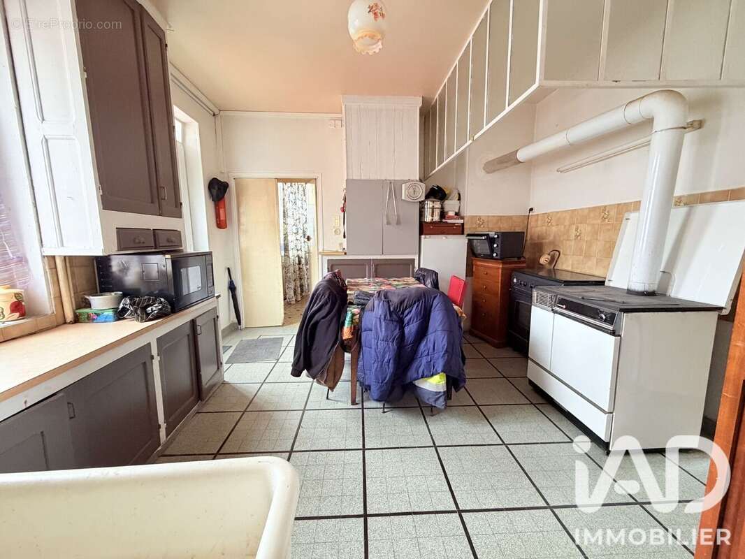 Maison 286 m² à Grury  - photo 8