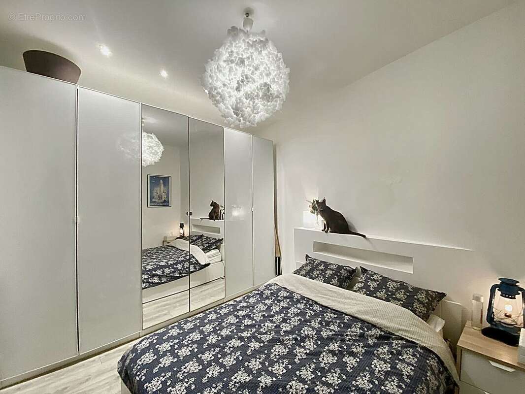 Appartement à PARIS-14E