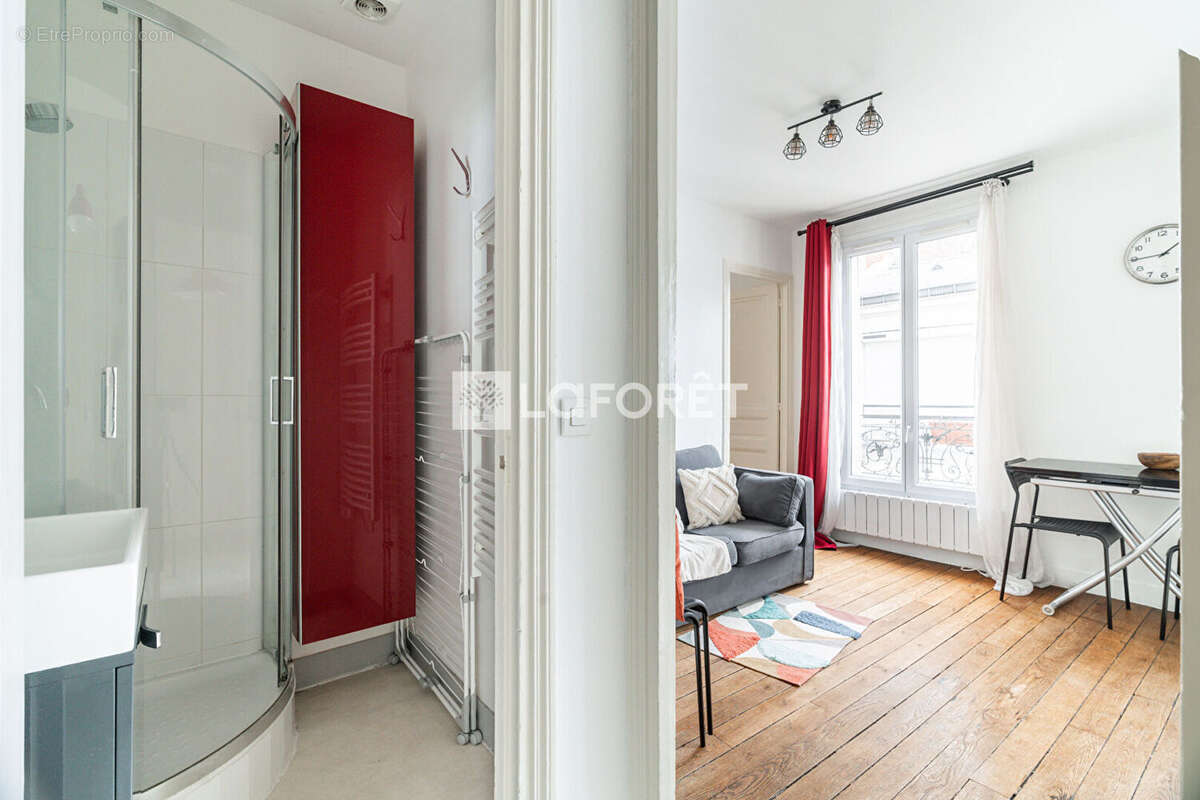 Appartement à PARIS-17E