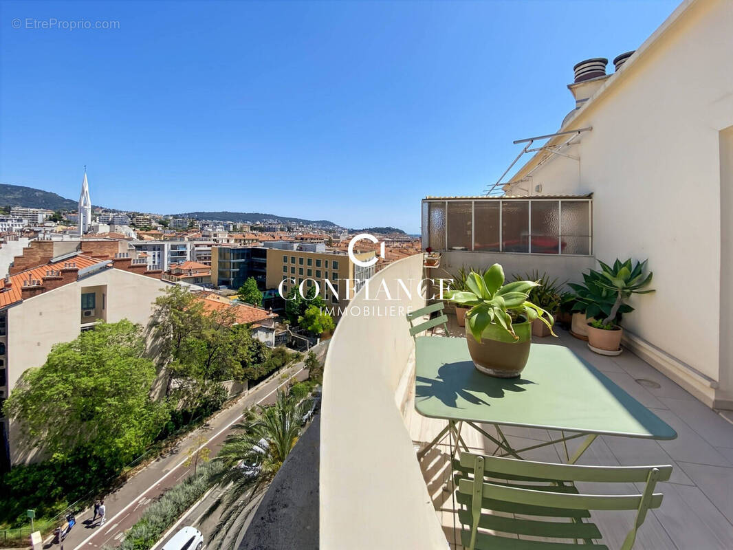 Appartement à NICE