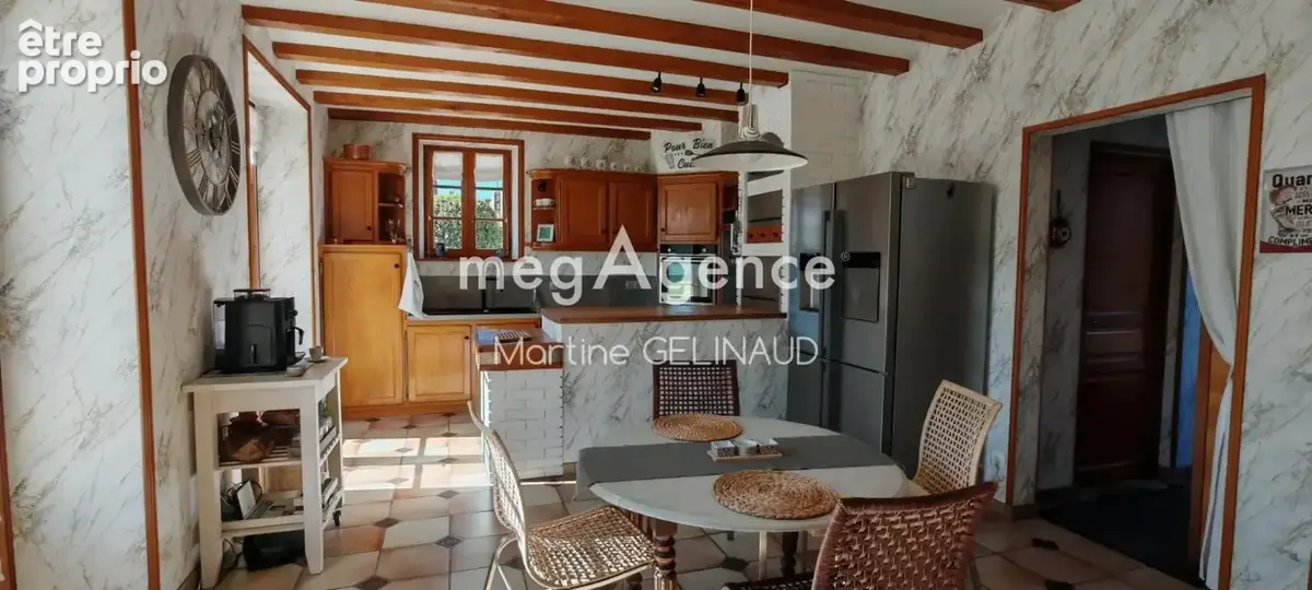 Maison 8 pièces 237 m² à vendre à Montils (17800) - photo 3