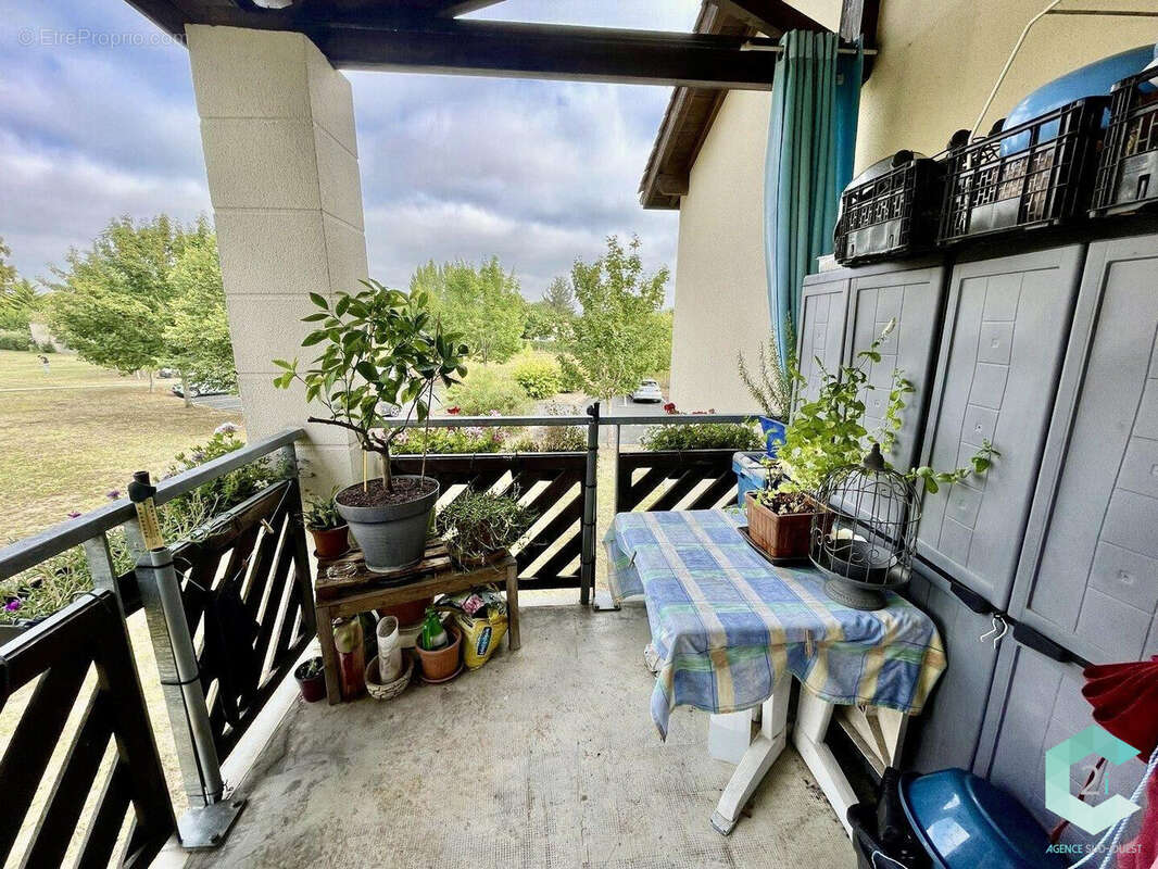 Appartement à PINEUILH