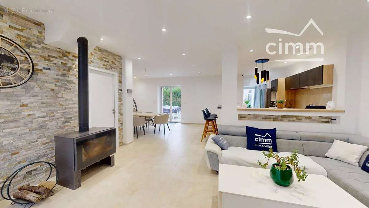 Maison à SAINT-CYR-EN-VAL