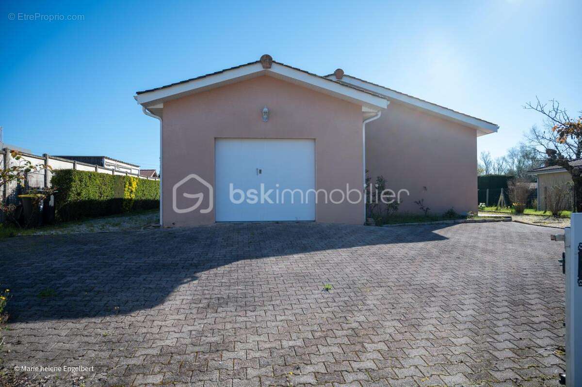 Maison à SAINT-LAURENT-MEDOC