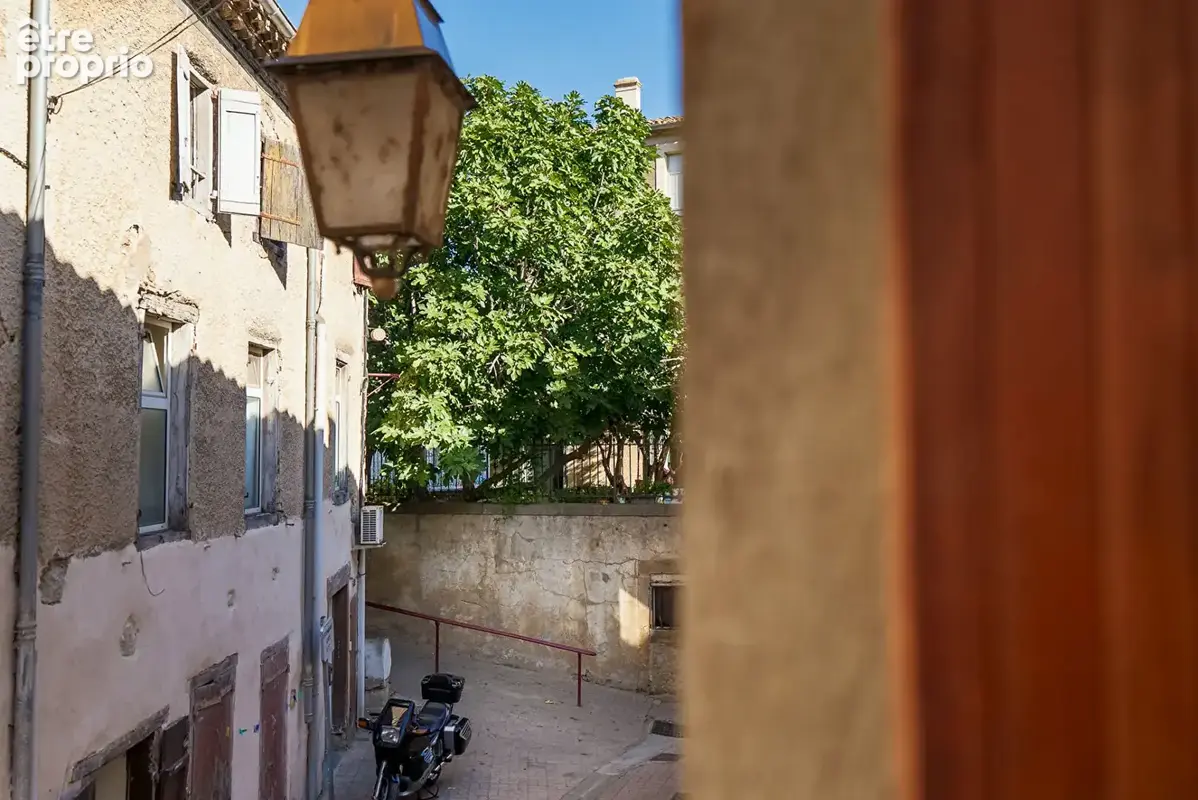 CARCASSONNE - LIMOUX - SAINT-HILAIRE - Maison de village T5 145m² avec patio - photo 2
