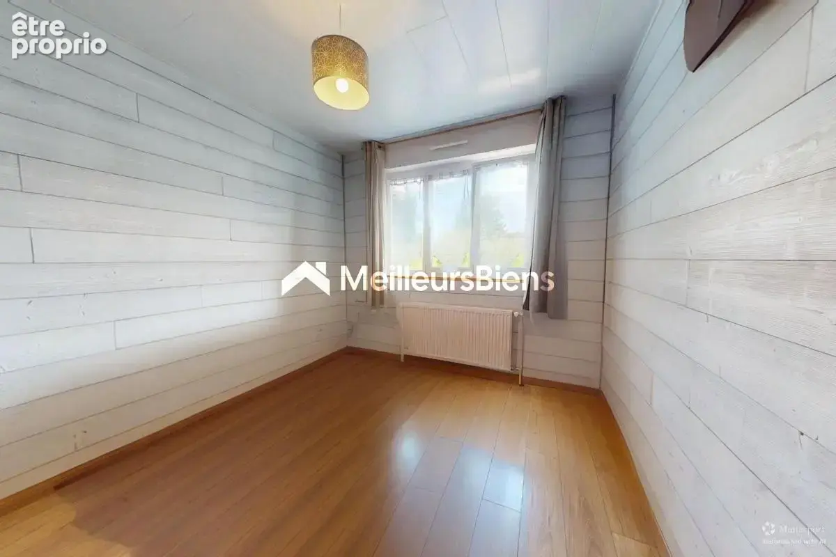 Maison 4 chambres sur terrain de 770 m² - photo 9