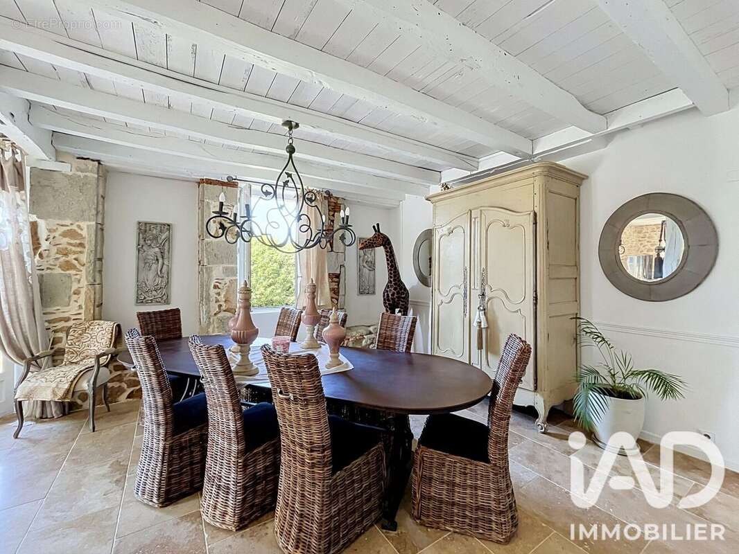 Maison 500 m² à Saint-Aubin  - photo 9