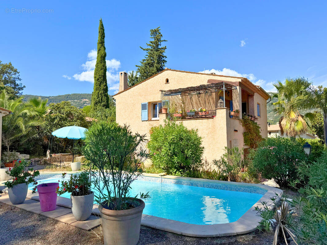 Maison à PEYMEINADE