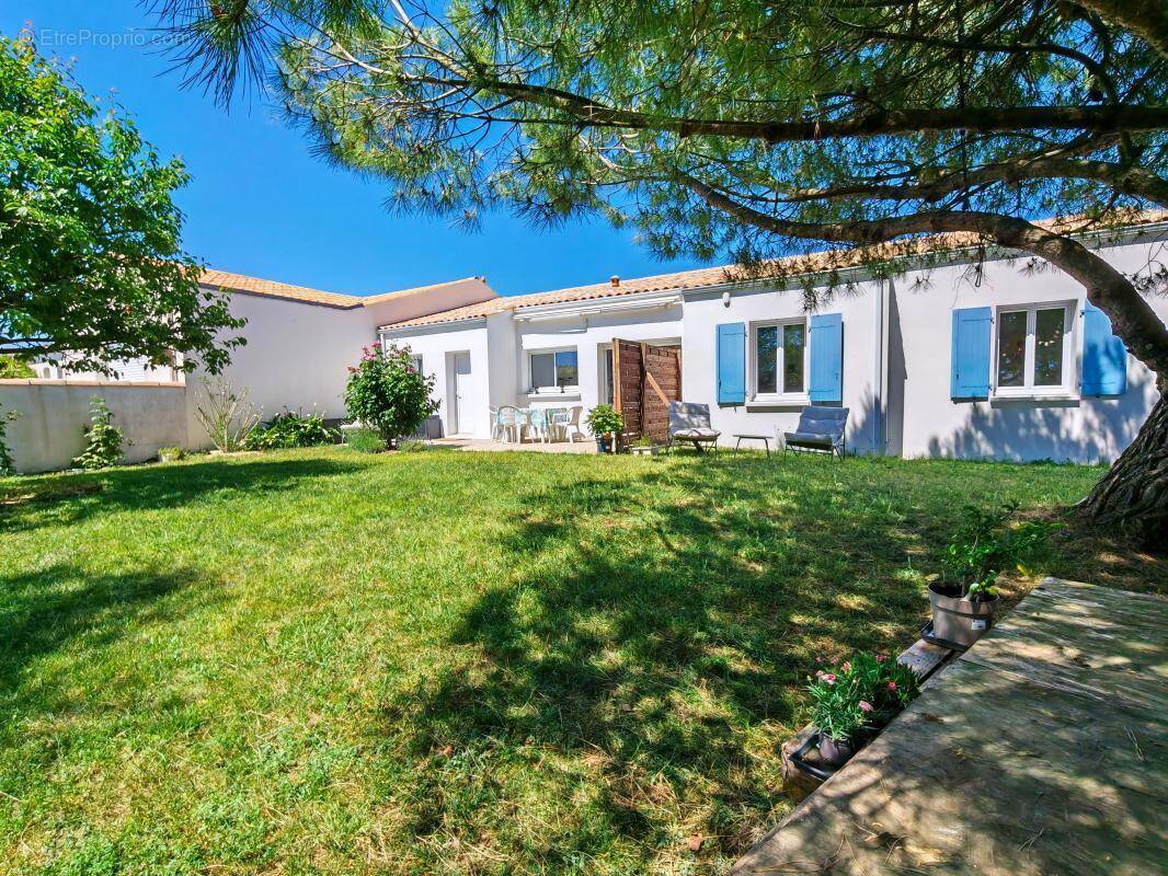 Maison à DOMPIERRE-SUR-MER