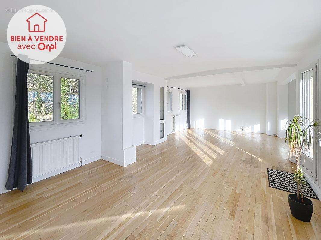 Appartement à MEULAN