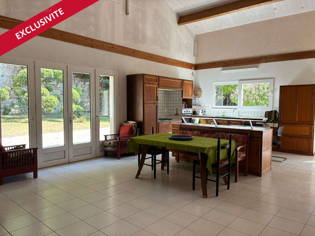 Maison 276m² à civray - photo 8