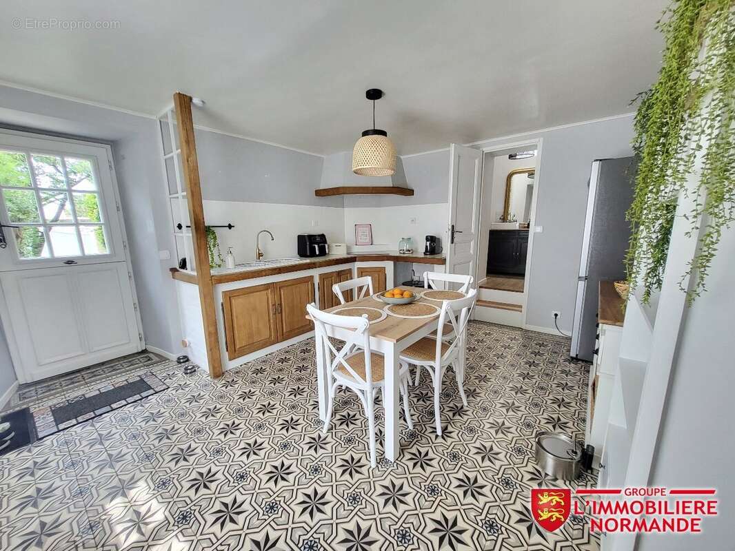 Maison à BONNIERES-SUR-SEINE