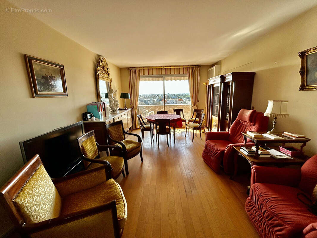Appartement à NOGENT-SUR-MARNE