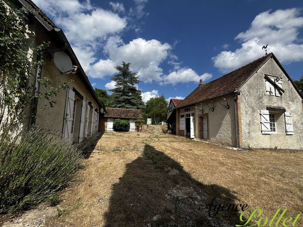 Maison à BRINON-SUR-SAULDRE