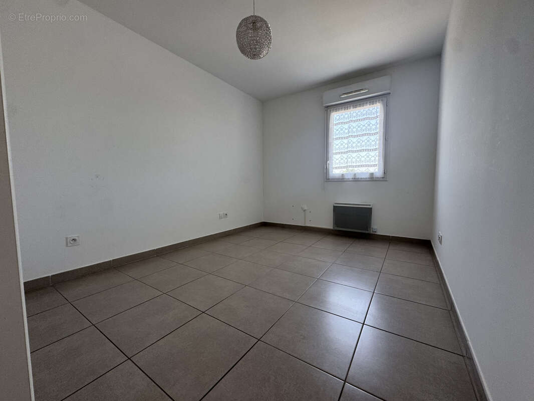 Appartement T2 proche de toutes commodités à la Londe les maures - photo 5