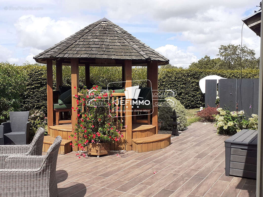 Maison à SAINT-MARS-DU-DESERT