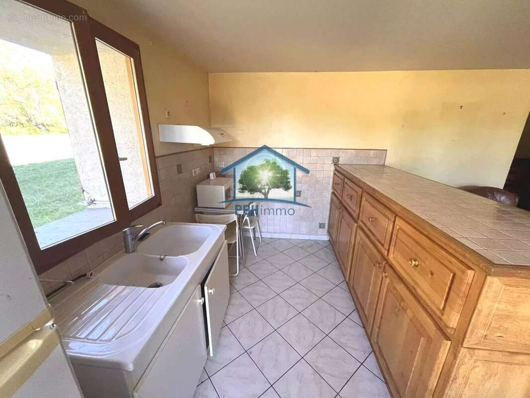 Maison à ASPRES-SUR-BUECH